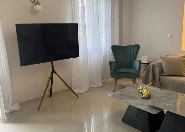 Castle Hébergement de vacances Meyísti